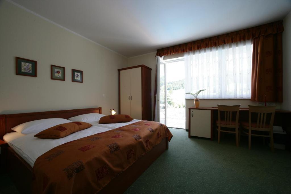 Hotel Aqua Roma Rimske Toplice Pokoj fotografie