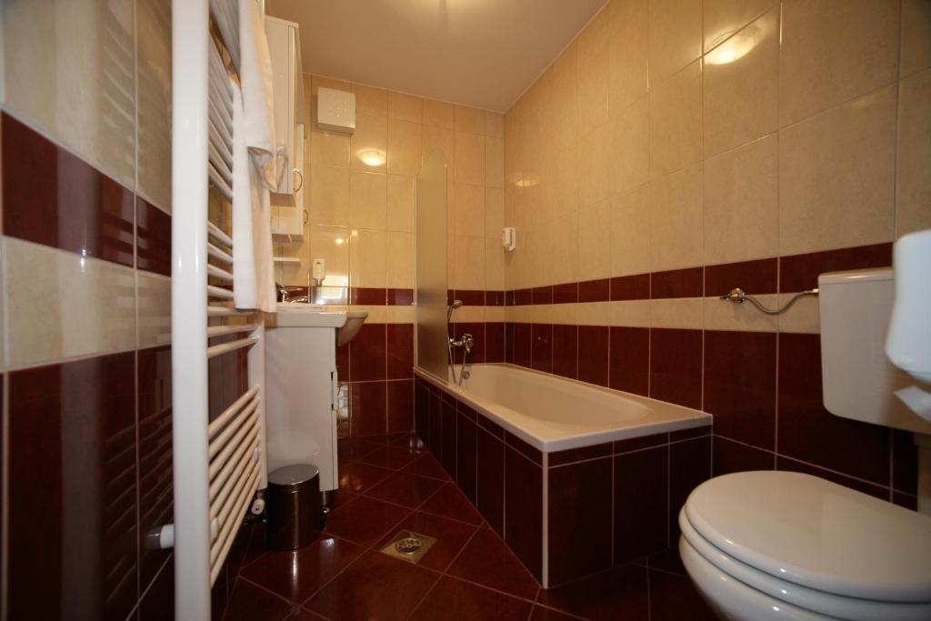 Hotel Aqua Roma Rimske Toplice Pokoj fotografie